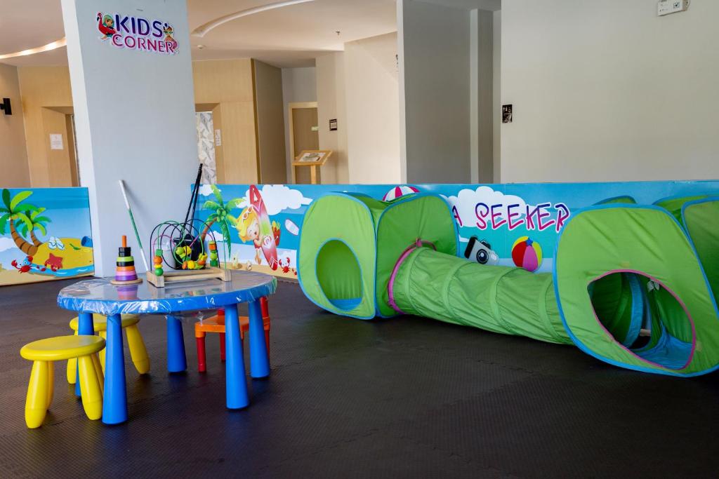 Kid’s club