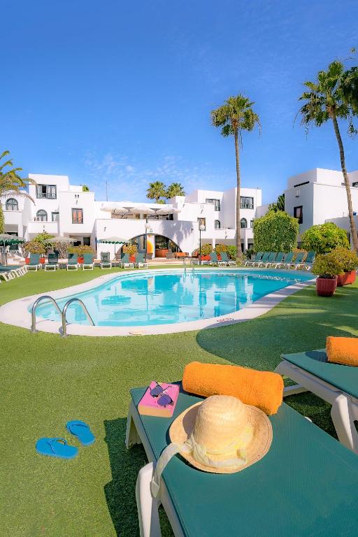 Nazaret Sol — Swimming pool in Costa Teguise, Canary Islands