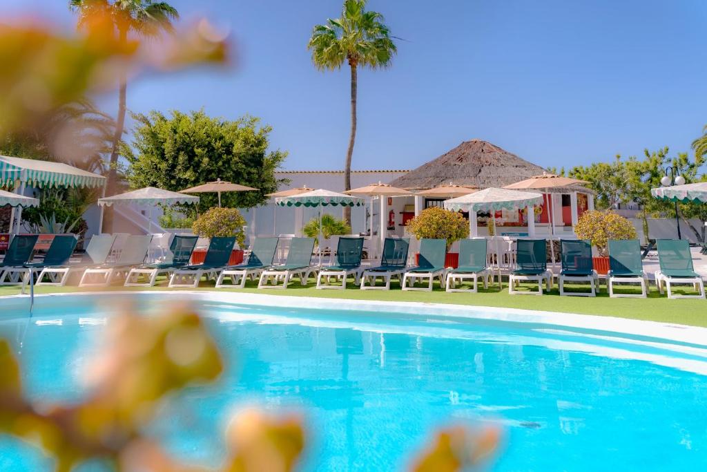 Nazaret Sol — Swimming pool in Costa Teguise, Canary Islands