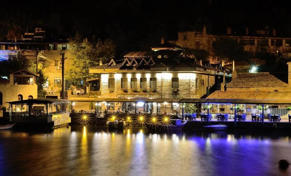 Assos Behram Special Class Hotel Adults Only, hotel in Behramkale