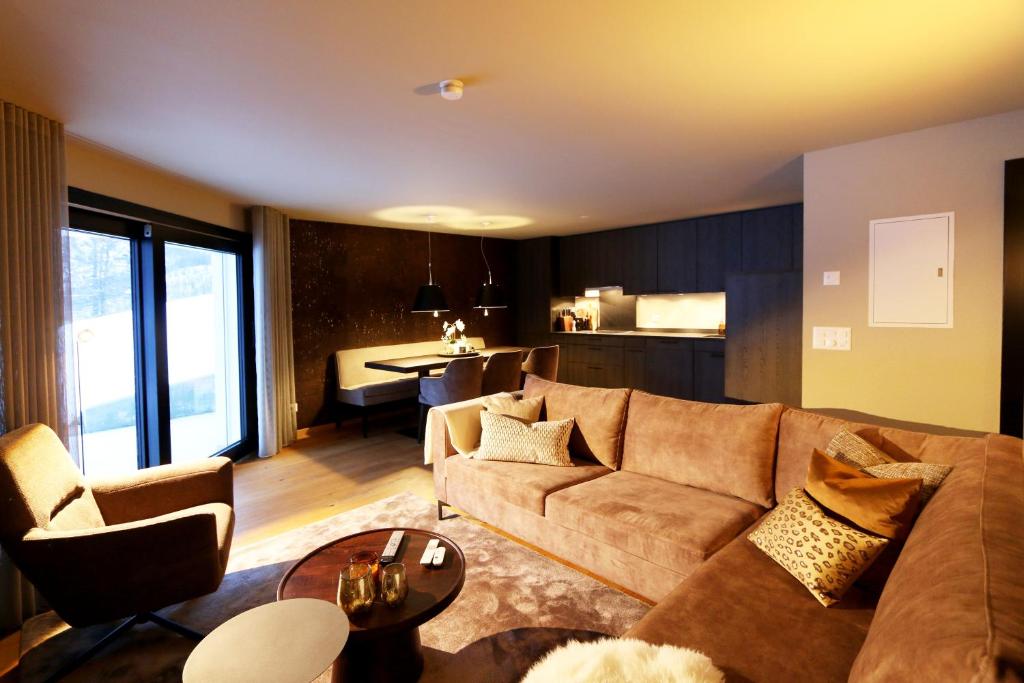 Hollywood 1 - A luxury, comfortable and spacious apartment located directly on the slopes! - 2