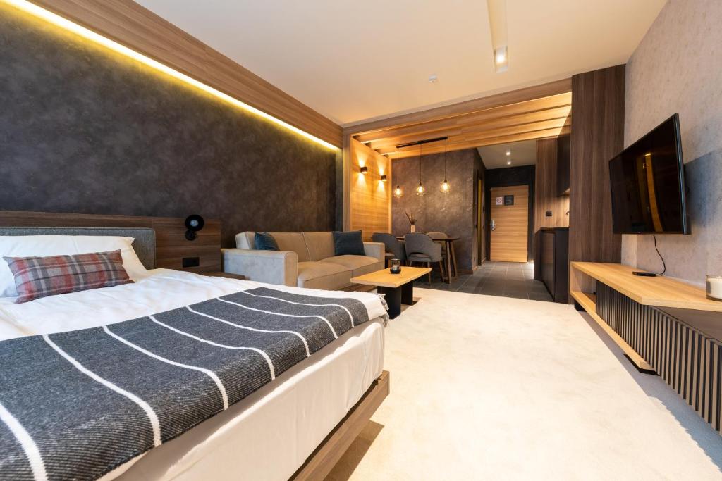 Woodside Apartment 218 - 3