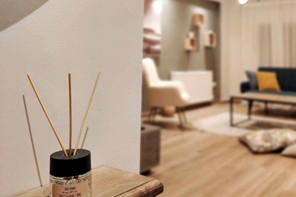 Your Pin -non- the rest, Tríkala