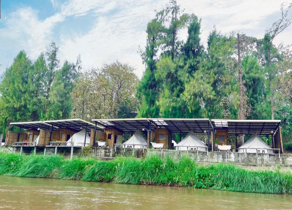 Jamjai Camp and Cafe แจ่มใจแค้มป์