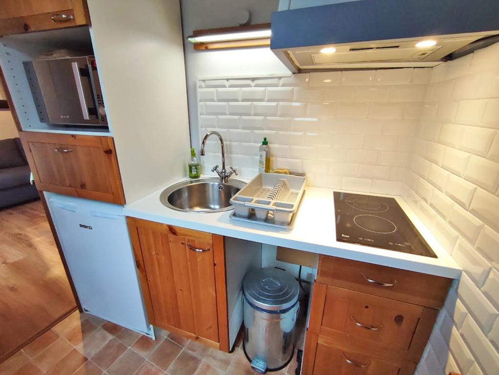 La Tanière, T2 duplex, centre Luchon, 4 personnes, wifi, 3ème étage - 4