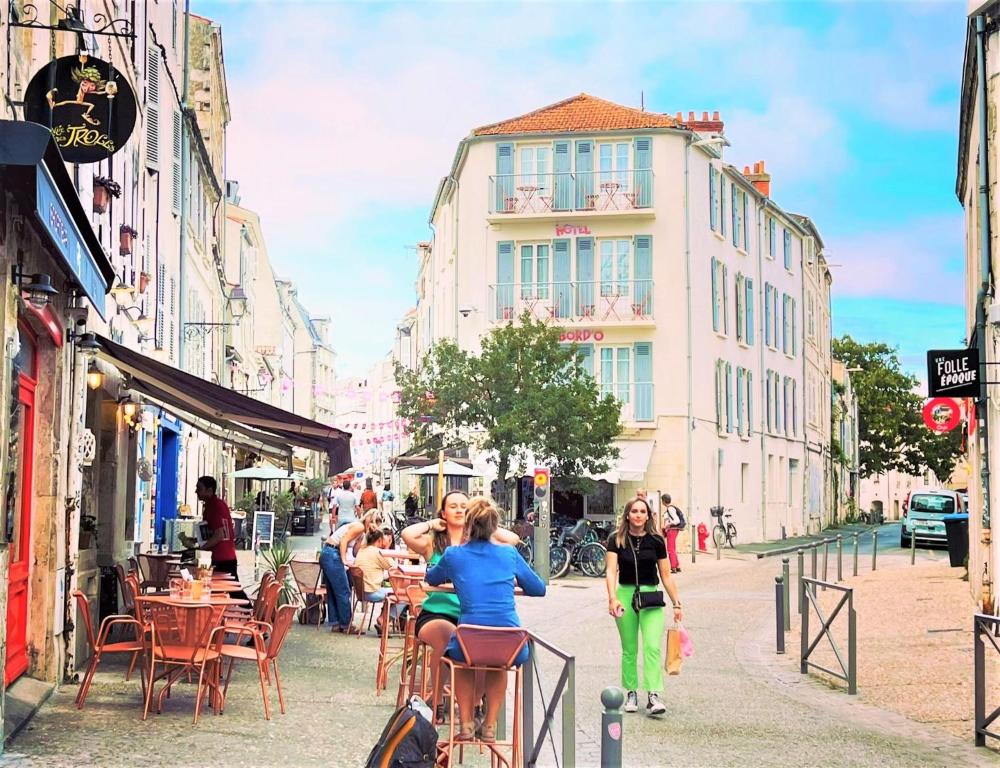 Hôtel Le Bord'O Vieux Port - 1