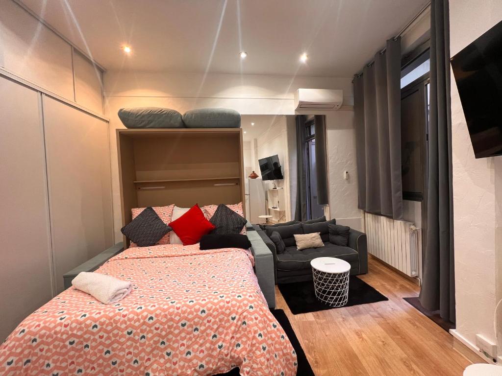 Studio Champs-Élysées - HALA PARIS, Paryż