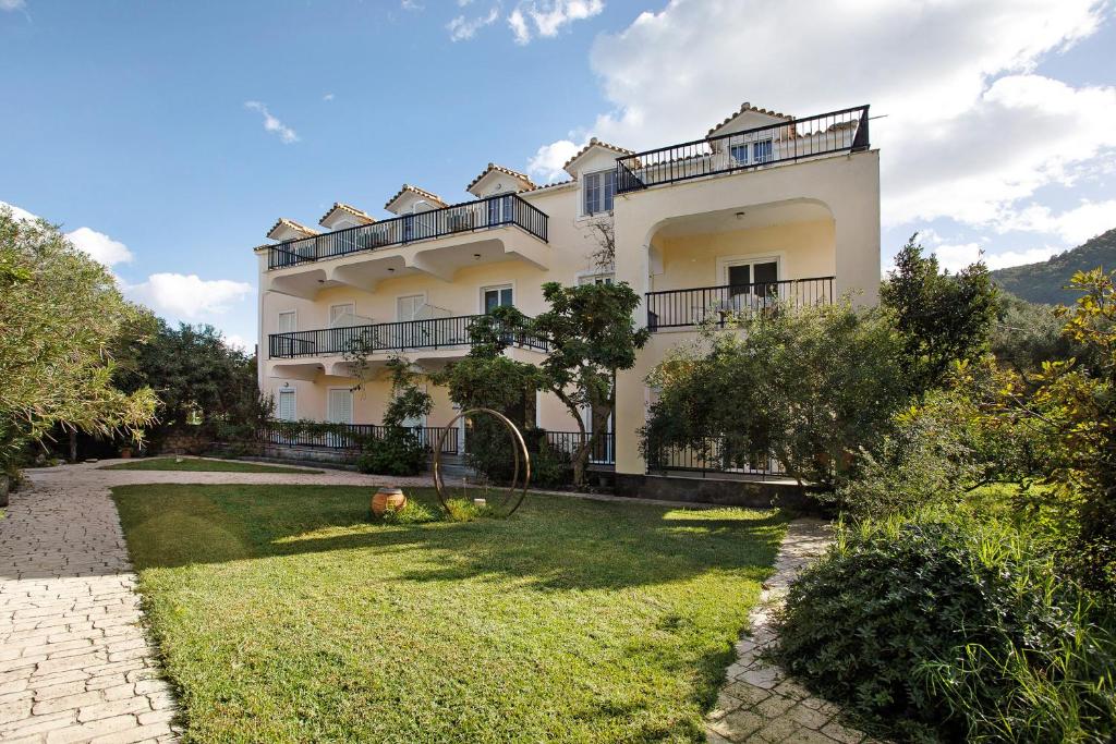 Dolphin Apartment Sea View 9, Kerion