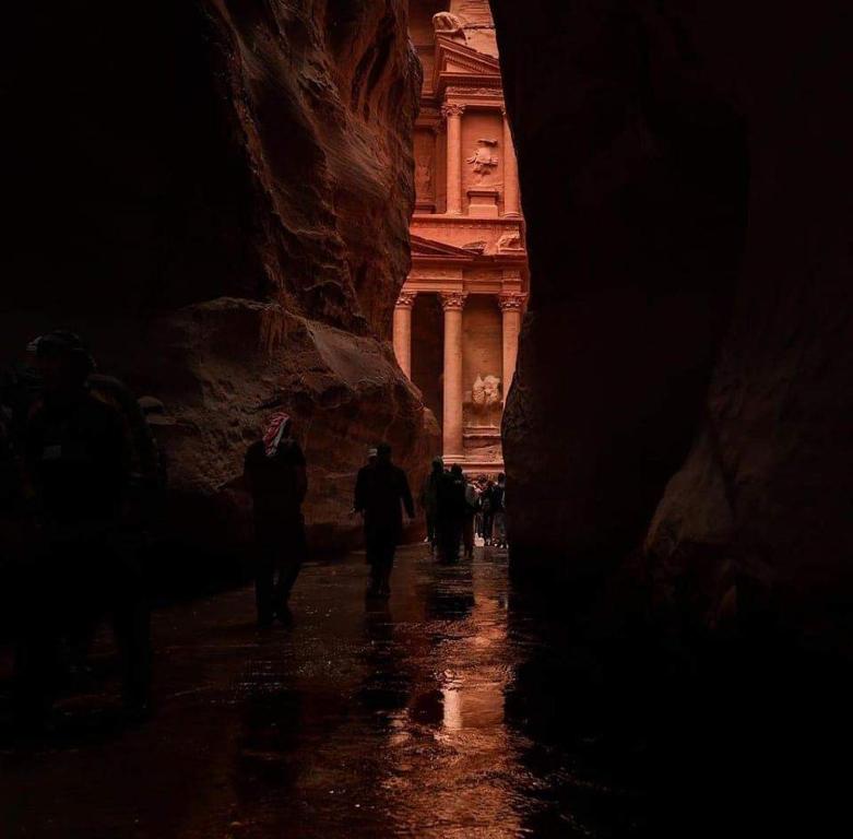 Petra Pillars Hostel photo