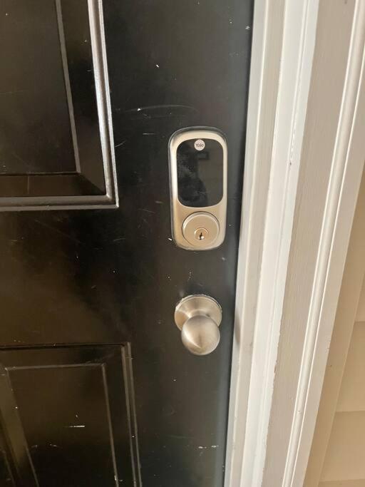 Lovely 1 Bedroom 1 Bathroom with free parking