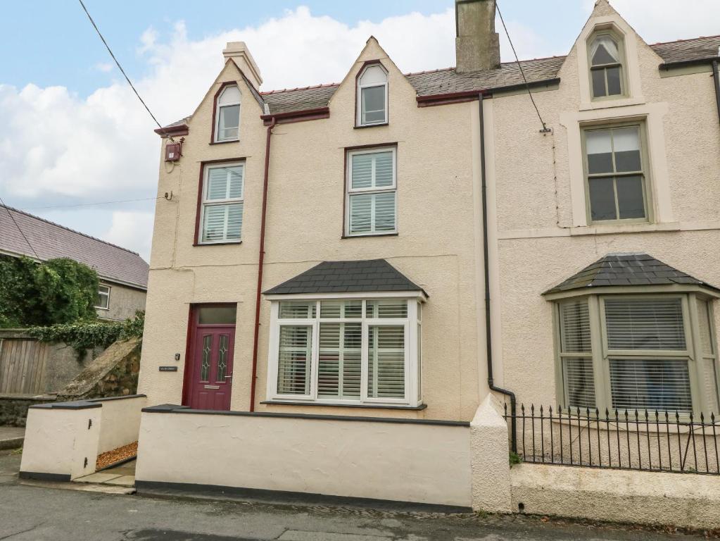 Glanffrwd - Nefyn, Pwllheli