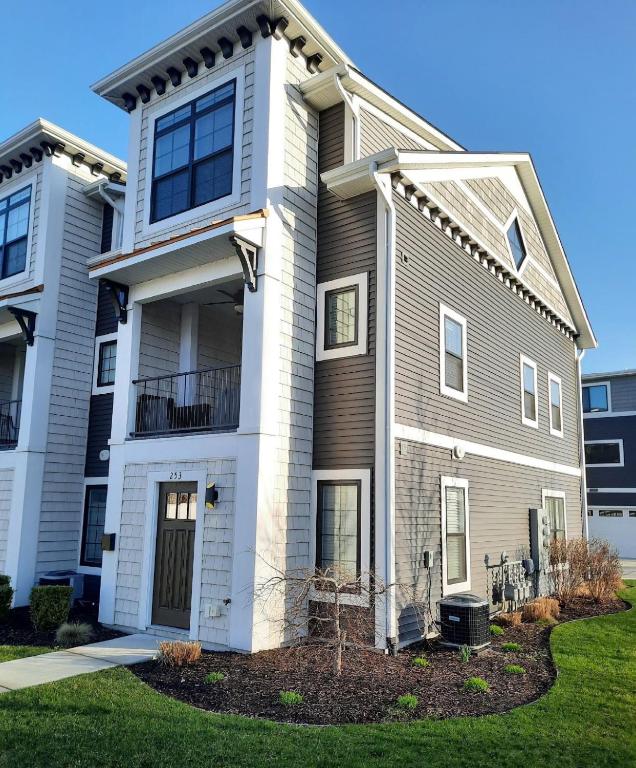 Portside Condos #3 - Grand Haven, Grand Haven