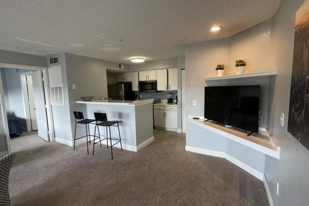 very Nice 2/2 apartment , close to disney — Hotel in Orlando (FL)
