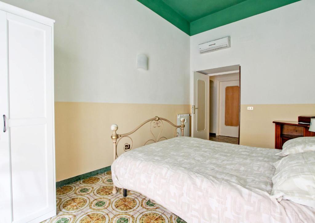 Roman Apartment - 4