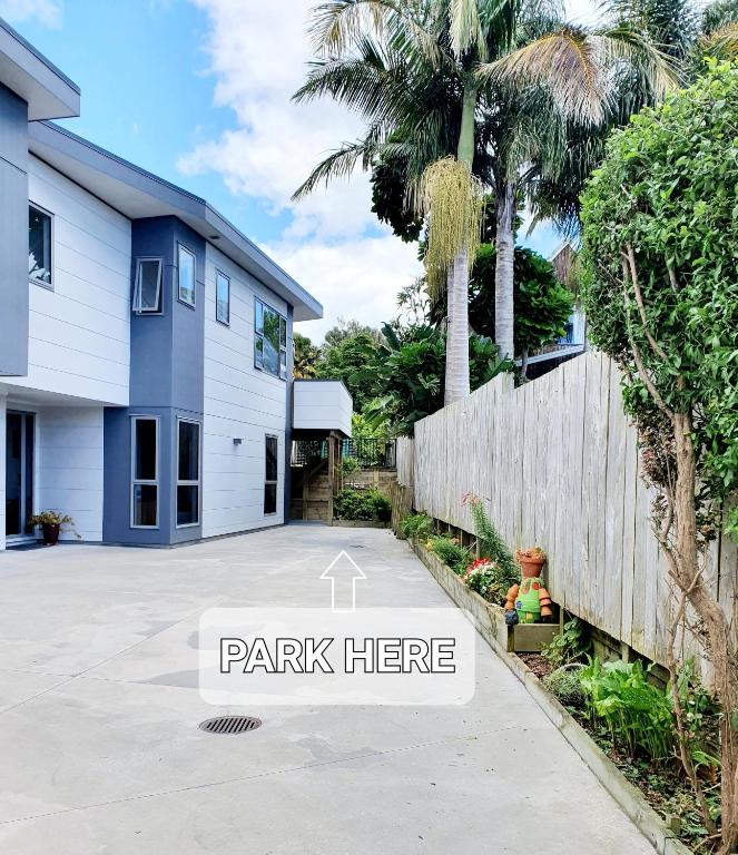 Edgehill - semi self-contained eco friendly home photo
