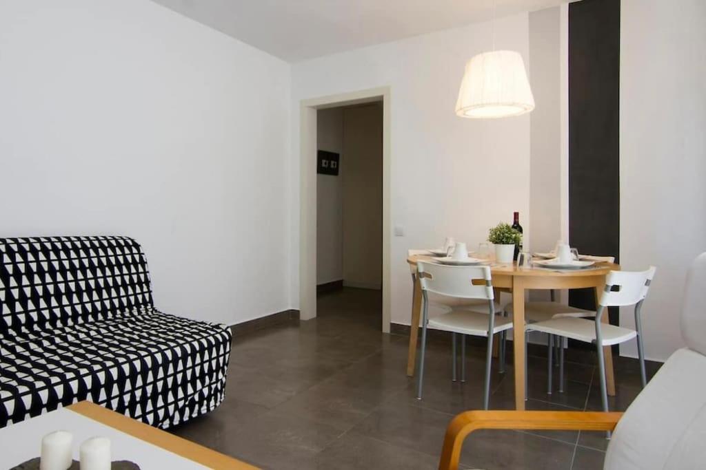 Cute tiny flat near the beach and city center - 2