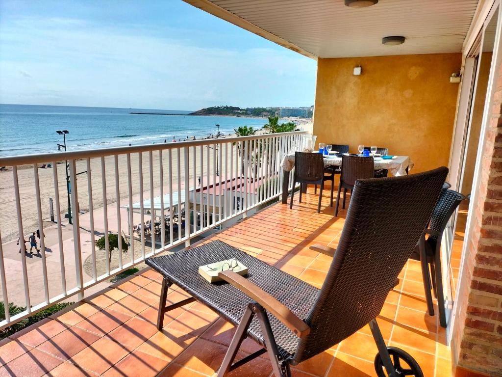 Apartamento 1ª linea de playa - Port Aventura, La Pineda