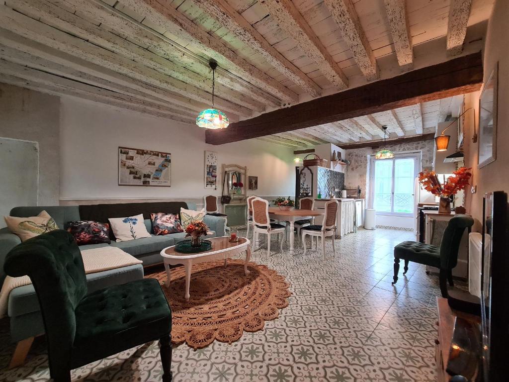 Gîte Meung-sur-Loire, 4 pièces, 8 personnes - FR-1-590-259