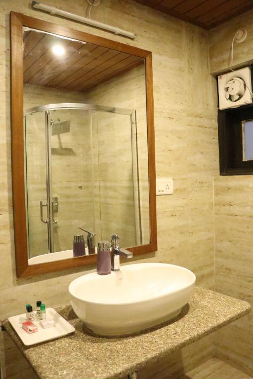 Boros Resorts Binsar photo