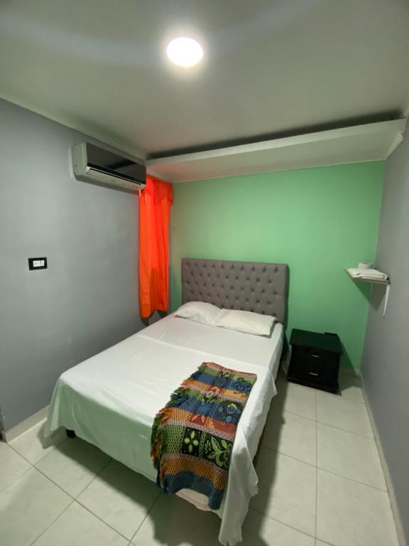 Hotel Aparta Napoles photo