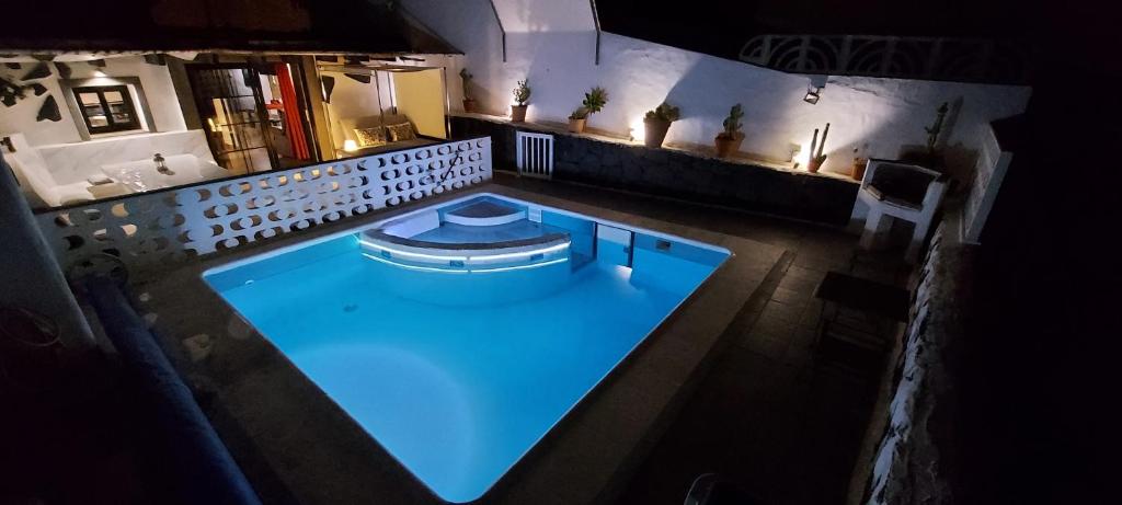 ALOELUX VILLA !! - Private Villa with POOL , jacuzzi, cinema, massage ,wonderful view, art desing villa - 4