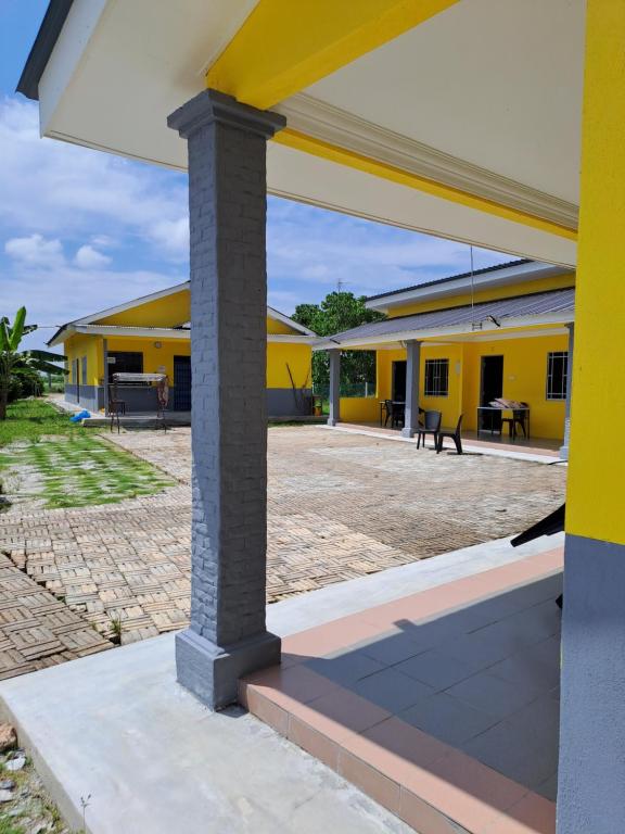 Room/Homestay NazaDja — Hotel in Sabak Bernam