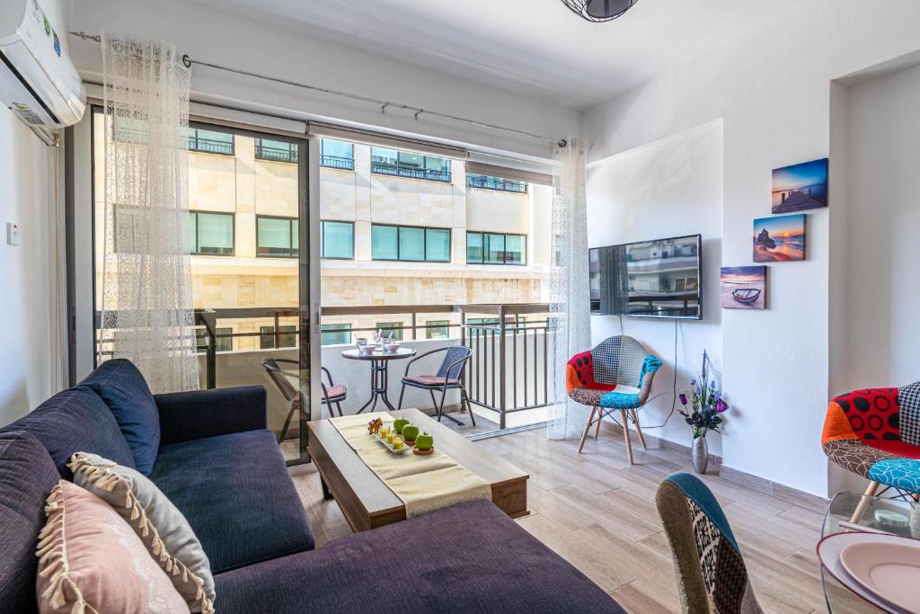 Berries 1-BR Apt in Larnaca, Larnaka