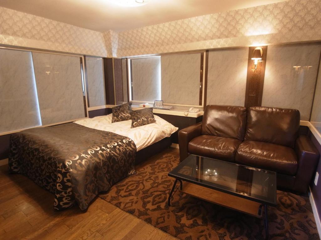 SKYROAD Adult Only