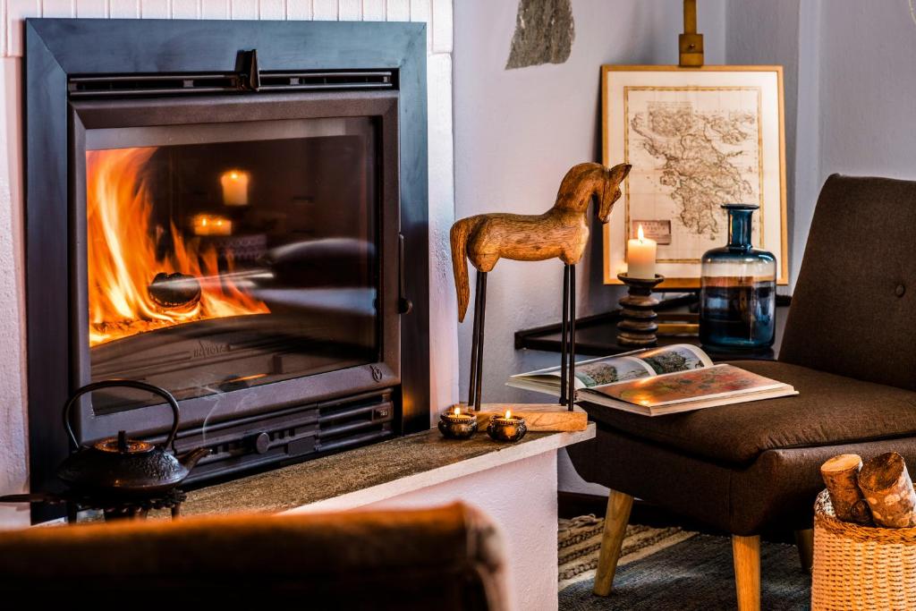 BLUE GREY cottage photo