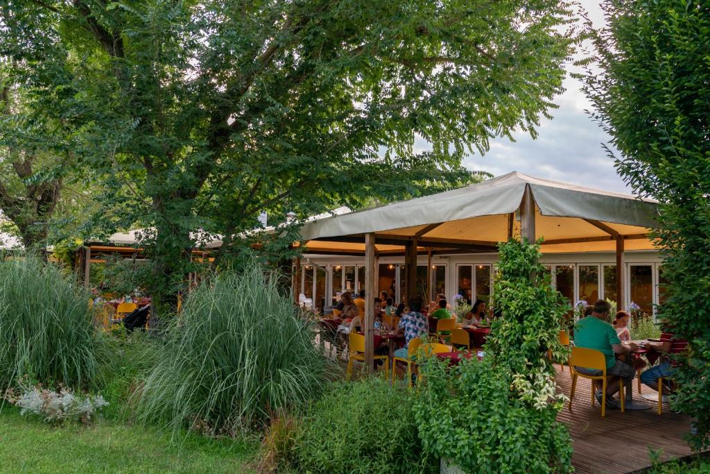 Camping Ca' Savio — Restaurant & bars in Cavallino-Treporti, Veneto