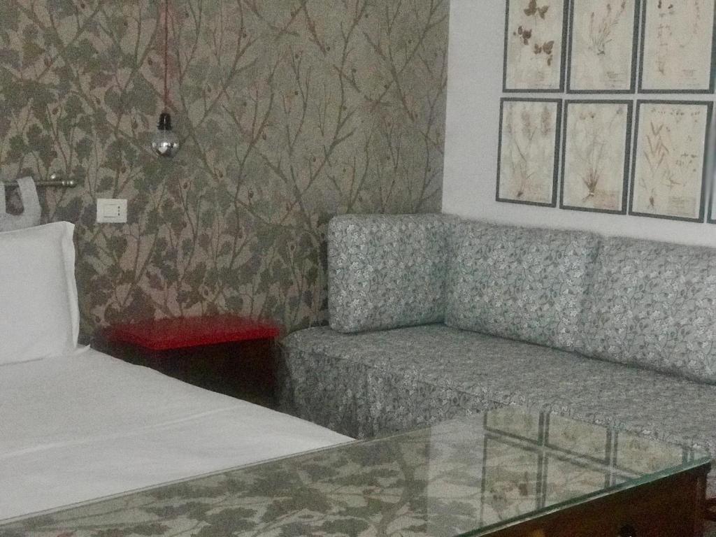 Ca' Monteggia Guest House photo