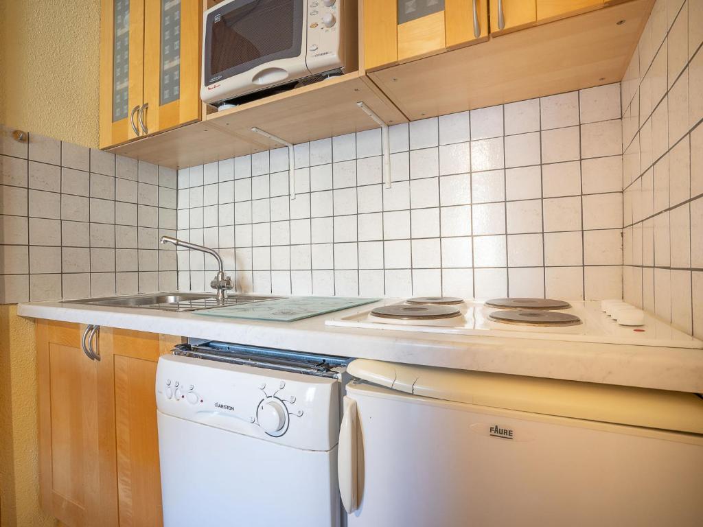 Apartment Mélèzes 66 by Interhome - 5