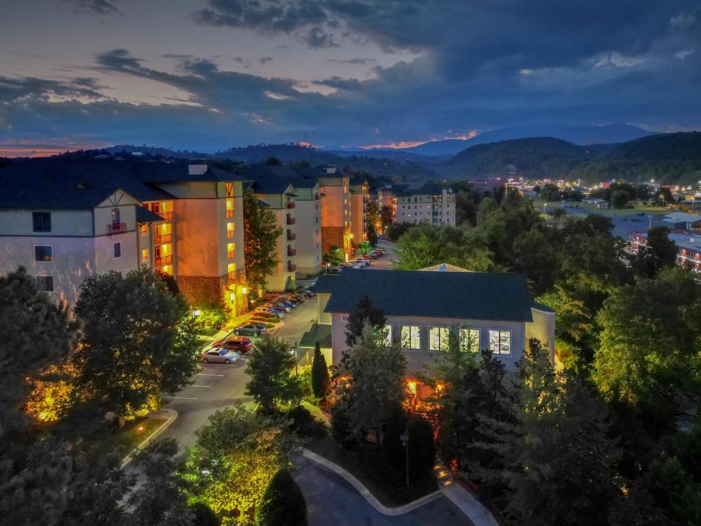 Exterior view, RiverStone Resort & Spa in Pigeon Forge (TN)