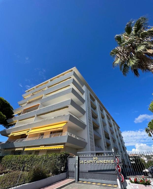 Seafront - beautiful flat with aircon and comfortable loggia - 3