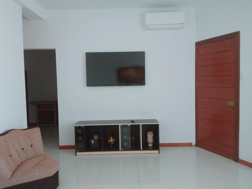 Deluxe Hotel Talara cerca al aeropuerto y centro civico - 2