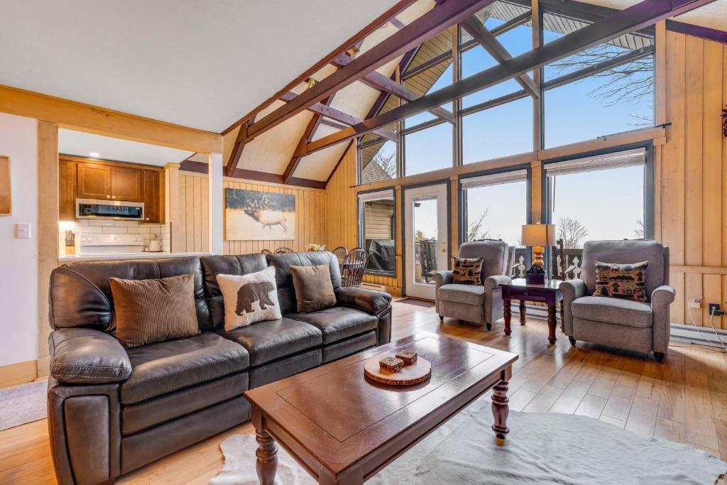 West Wind, Beech Mountain