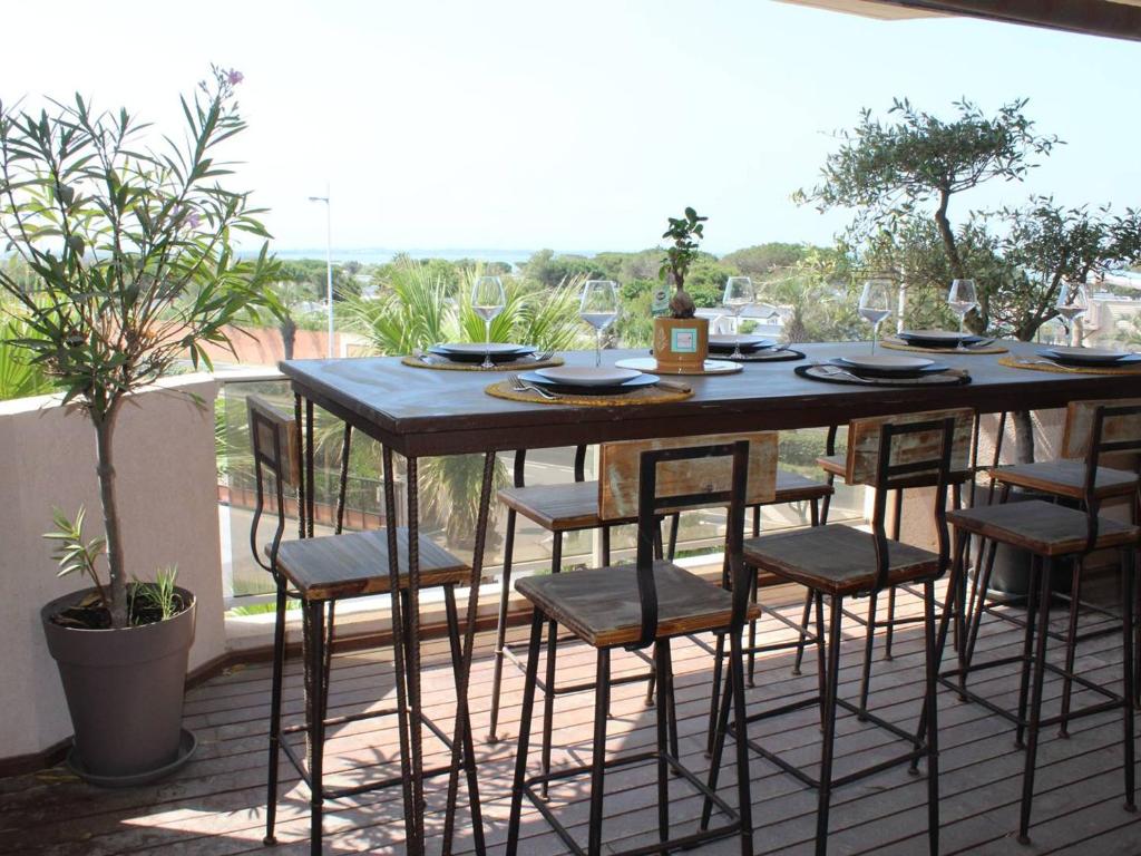 Appartement luxueux climatisé avec superbe vue et parking sécurisé - FR-1-696-1 - 2