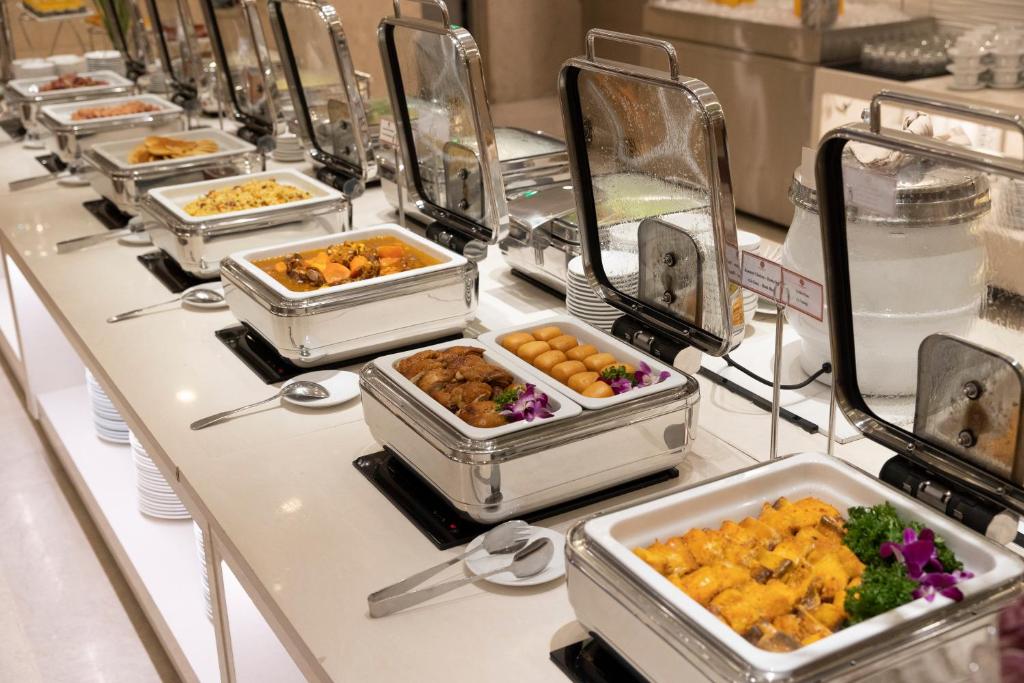 อาหารและเครื่องดื่ม