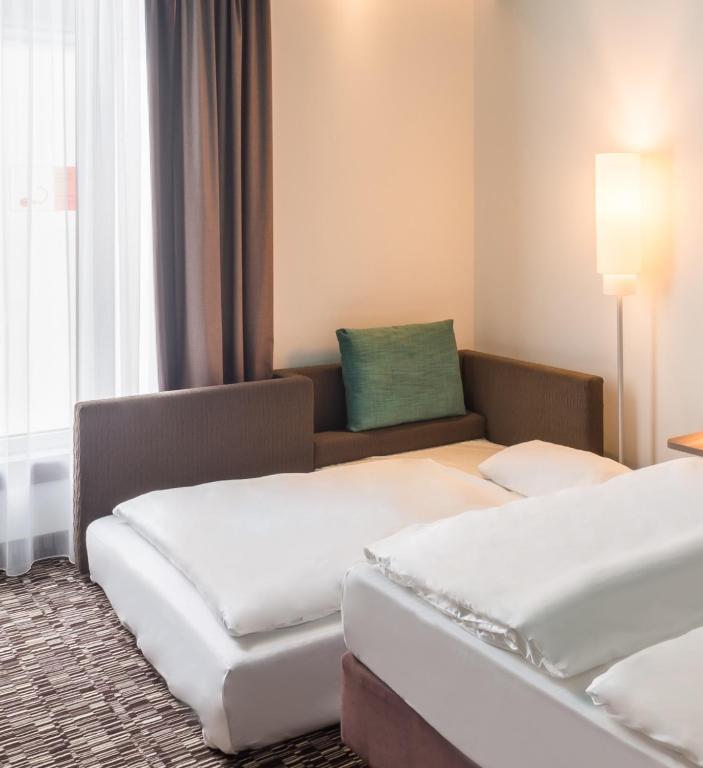 Park Inn by Radisson Neumarkt photo