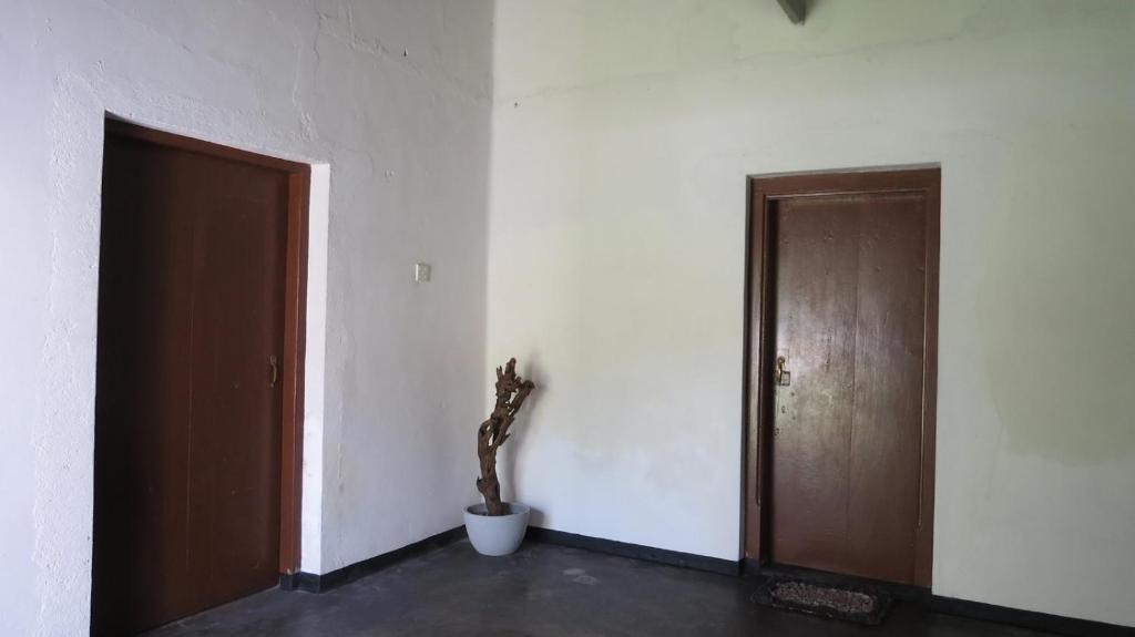 Mendis cottage photo