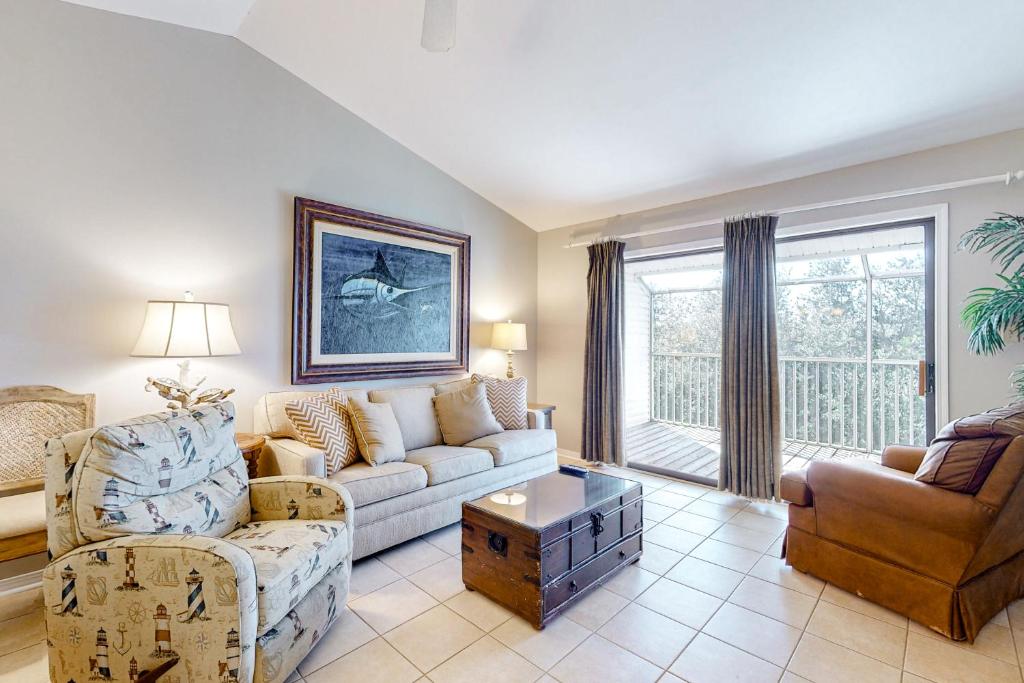 Palmettos #104, Orange Beach