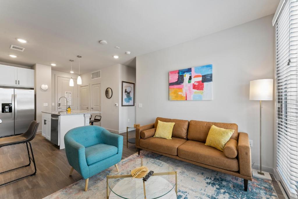 Vivant - Luxury Central Apts - Free Parking, Gym, Fast WiFi photo