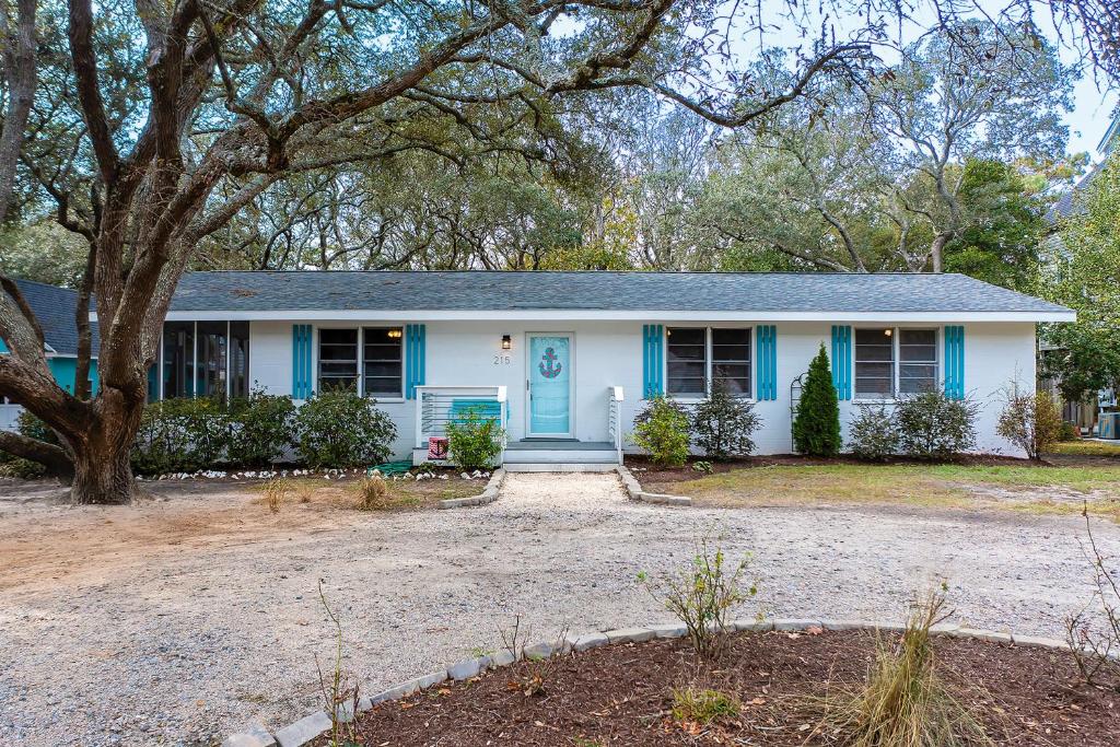 My Three Buoys, Oak Island