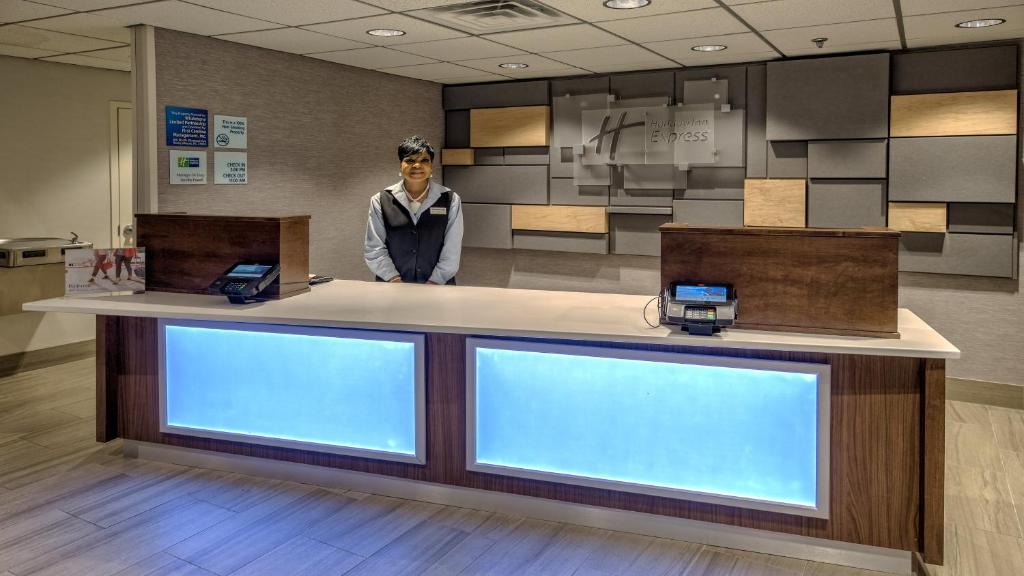 ホリデイ イン エクスプレス メンフィス メディカル センター ミッドタウン バイ IHG (Holiday Inn Express Memphis Medical Center - Midtown By IHG) 外観