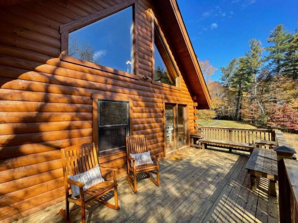 The Mountaineer Cabin Walk to Greenway 5min to ASU, Boone