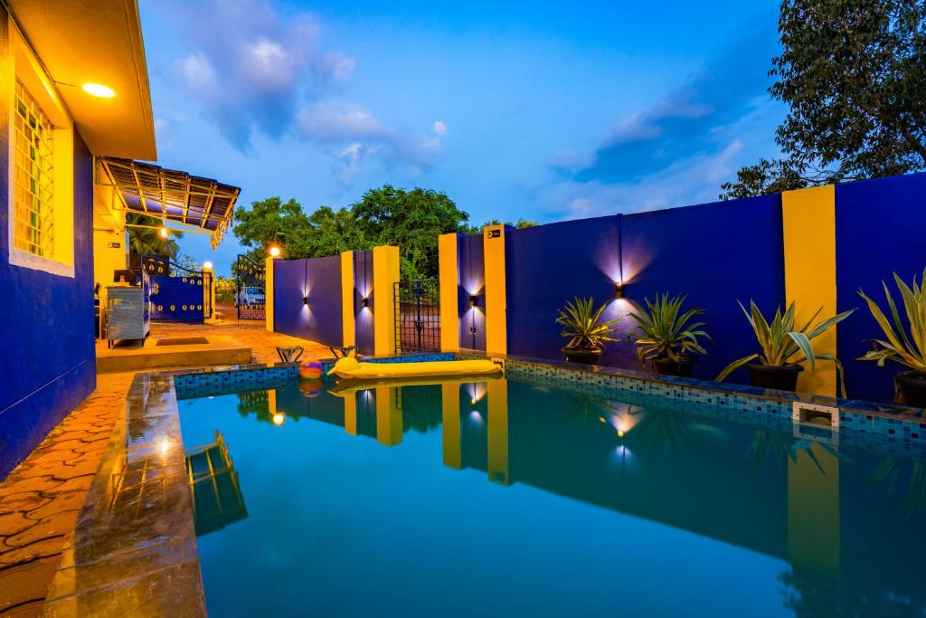 Exterior view, Shalom Backpackers Anjuna Goa in Goa