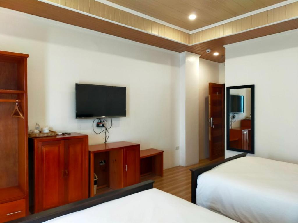 Twin Room with Mountain View per night ₱6,630