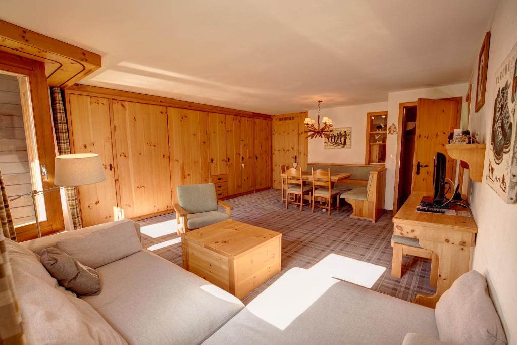 Chesa Munteratsch 2-Zimmerwohnung 102 Typ E - 3