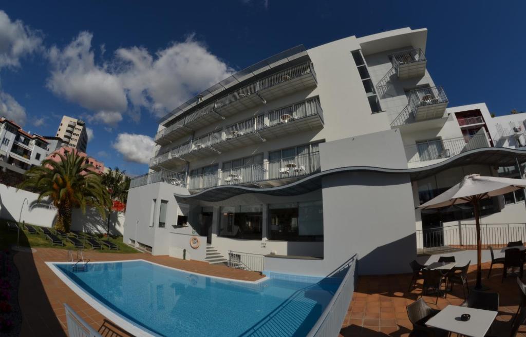 Madeira Bright Star by Petit Hotels — Hotel in Madeira Island