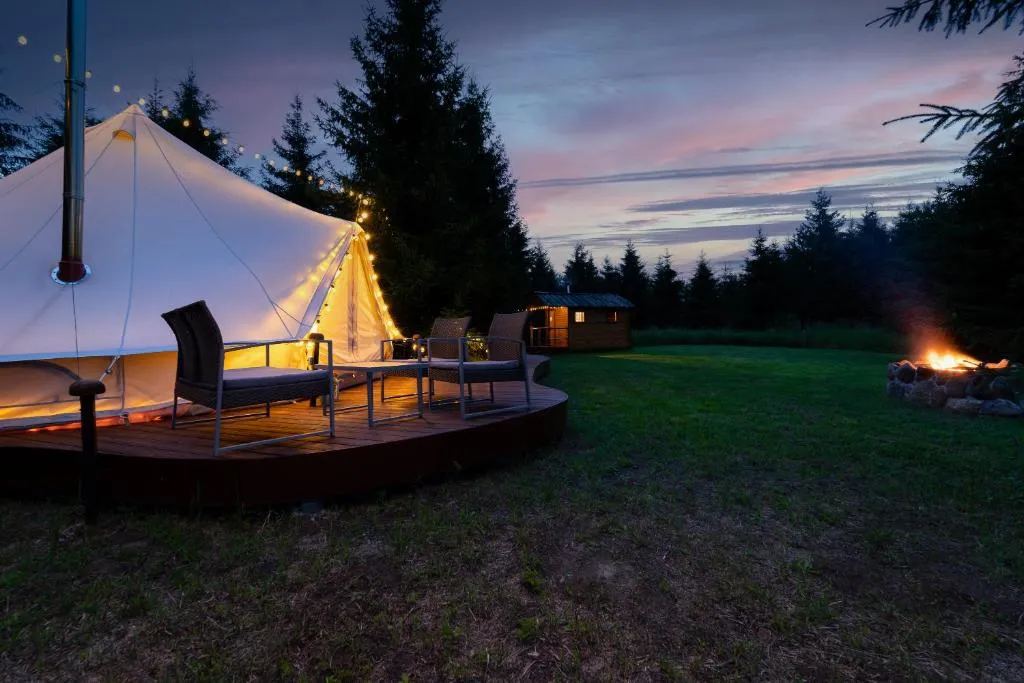 Kuusehaldja Glamping, hotel in Kohila